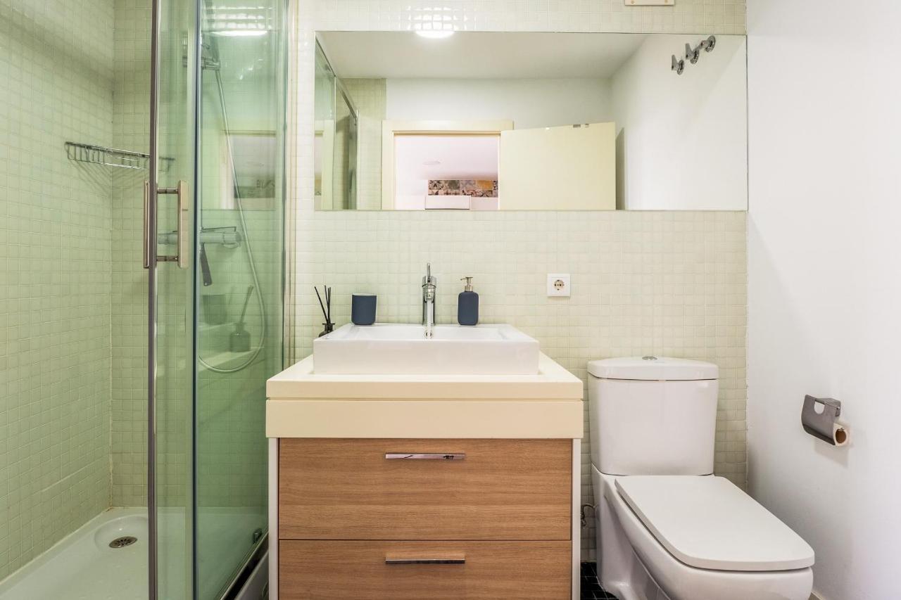 El Ventero Apartment - Elegante Apt Para 5 Con Terraza, Wi-Fi Y Aparcamiento En La Calle Camarma de Esteruelas Exterior foto