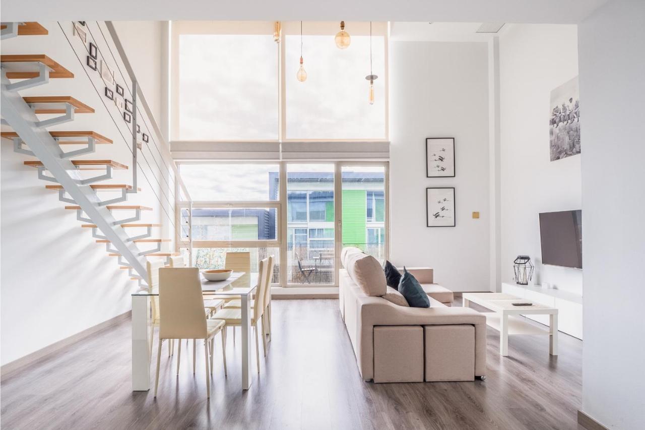 El Ventero Apartment - Elegante Apt Para 5 Con Terraza, Wi-Fi Y Aparcamiento En La Calle Camarma de Esteruelas Exterior foto